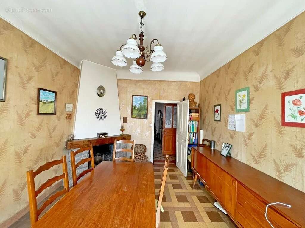 Maison à GOULOUX