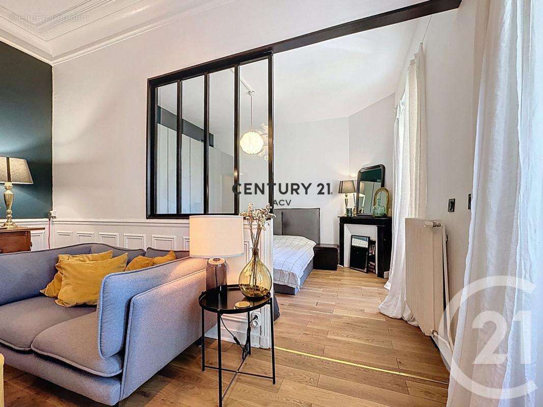 Appartement à MAISONS-ALFORT