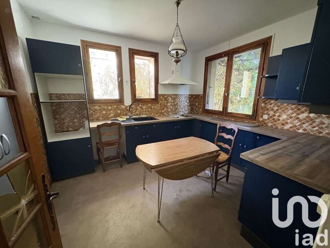 Photo 5 - Maison à SAINT-ETIENNE-DE-FONTBELLON