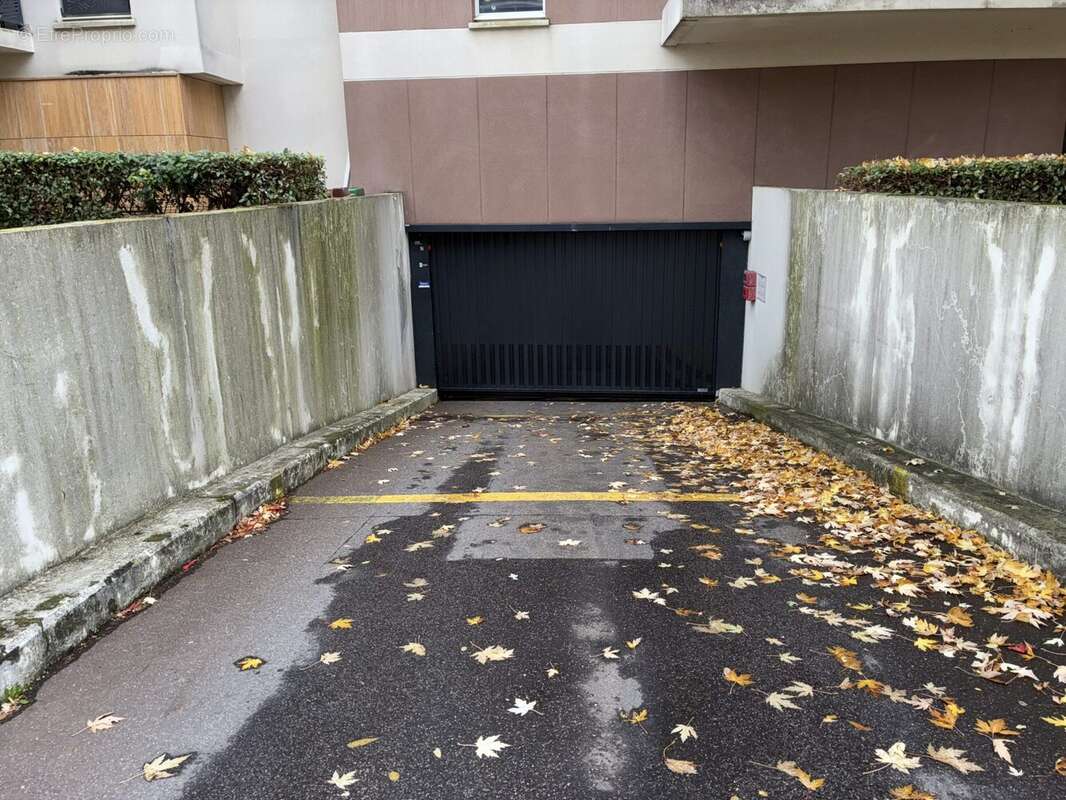 Parking à VELIZY-VILLACOUBLAY