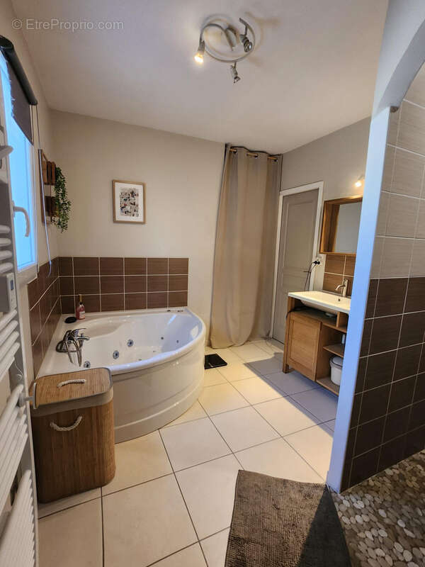 Maison à GRANZAY-GRIPT