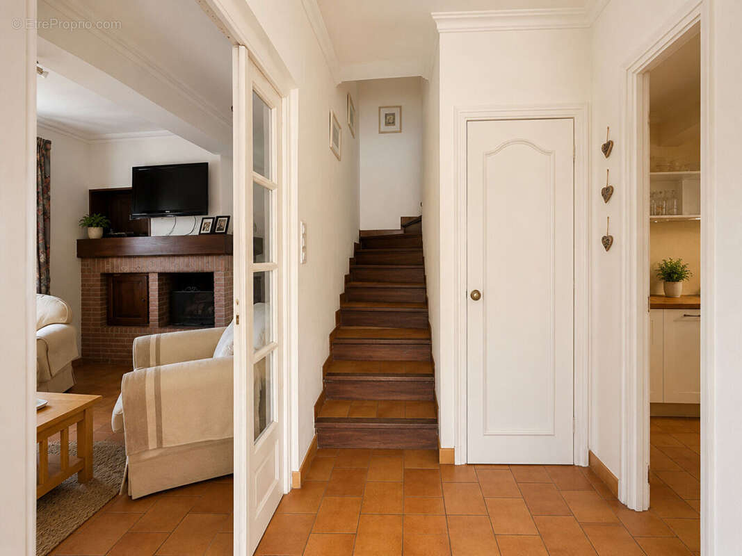Maison à OLONZAC