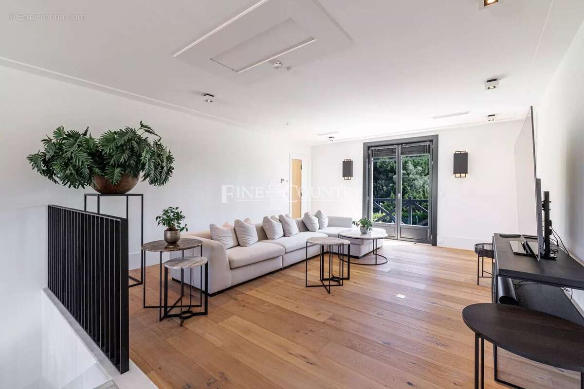 Maison à MOUGINS