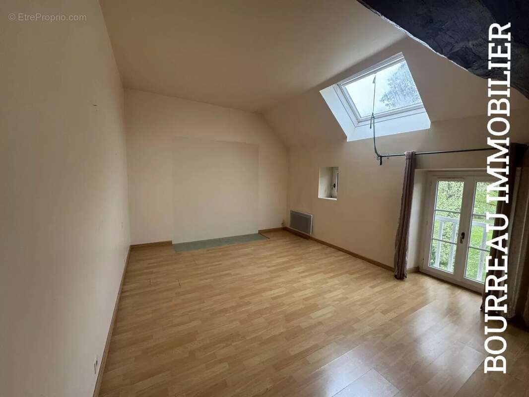 Maison à CHASSY