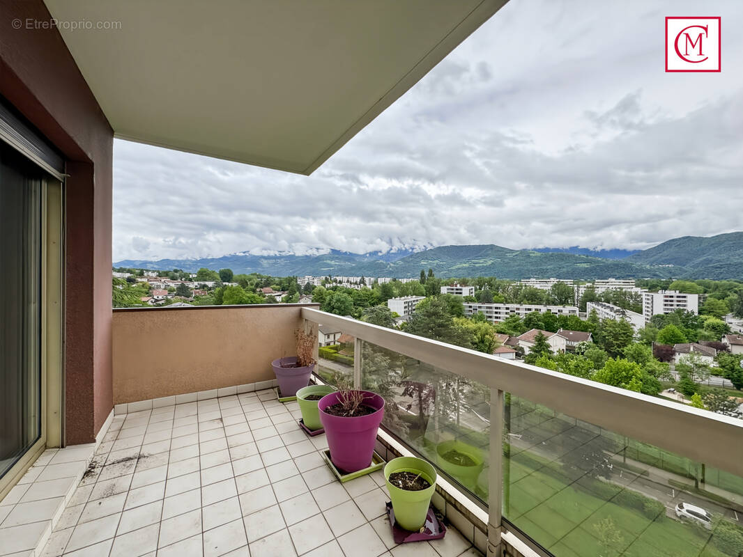 Appartement à MEYLAN