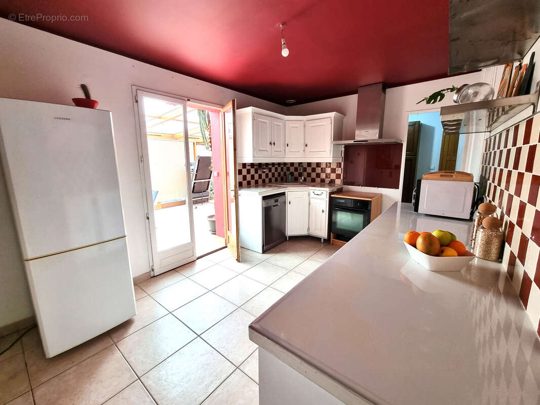 Maison à VAUX-LE-PENIL