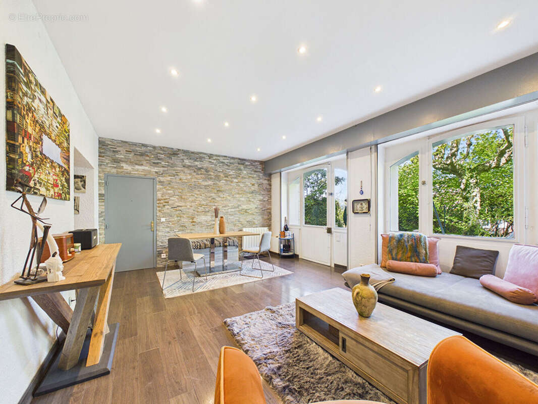 Appartement à EVIAN-LES-BAINS