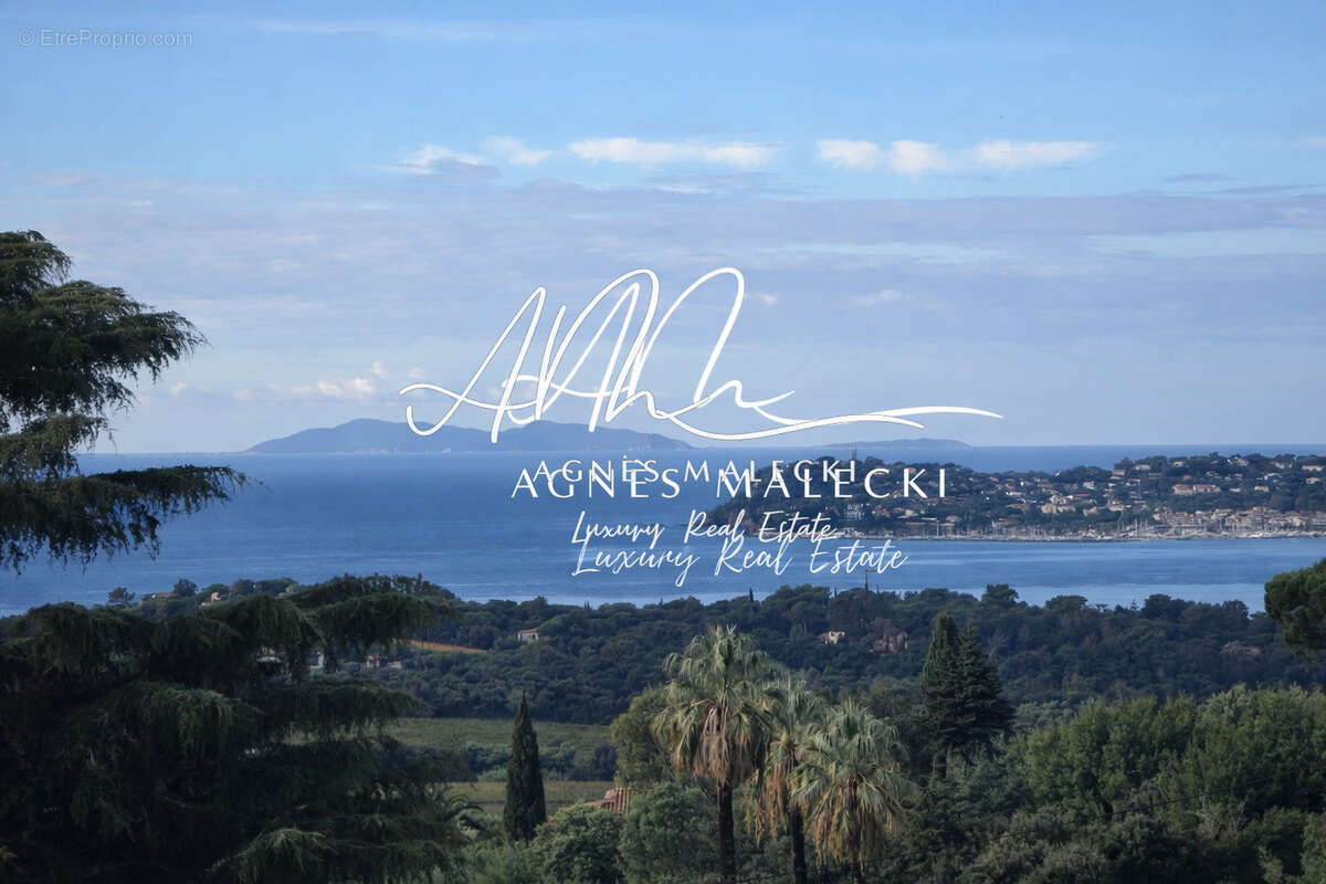 Appartement à LA CROIX-VALMER