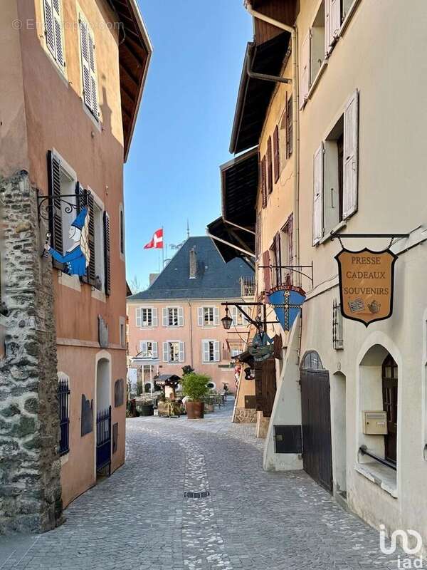 Photo 2 - Commerce à ALBERTVILLE