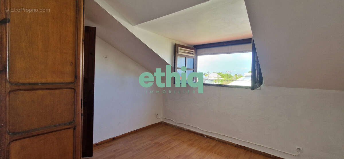 Maison à CAPESTERRE-BELLE-EAU