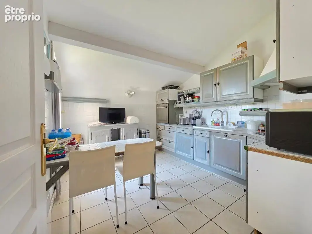 Appartement toit-terrasse avec vue mer a vendre a sanary-sur-mer centre-ville - photo 6