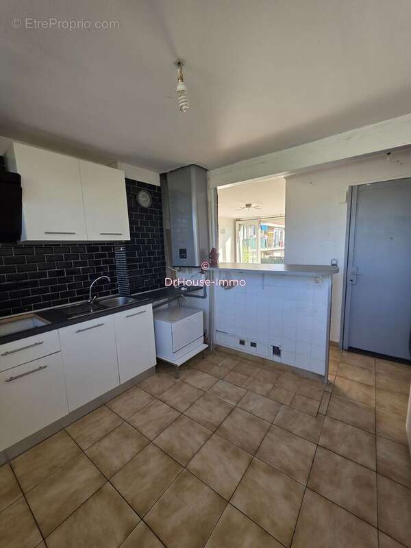 Appartement à MARSEILLE-14E