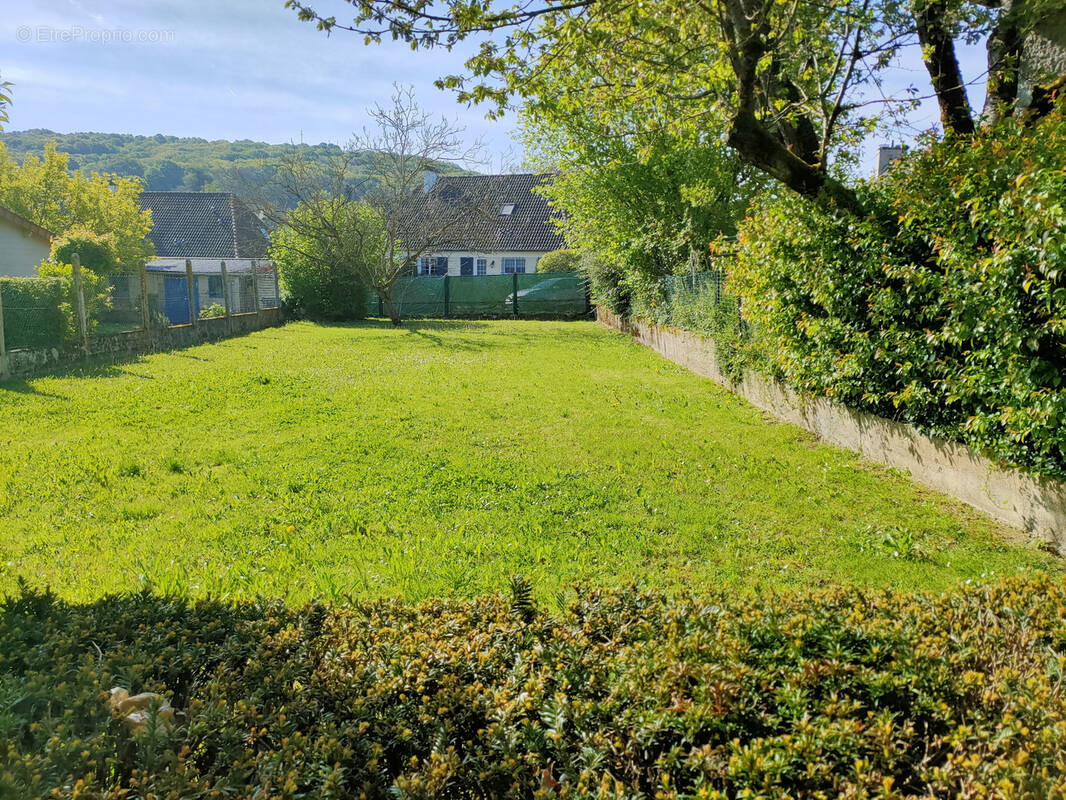 Terrain à SAINT-REMY-LES-CHEVREUSE