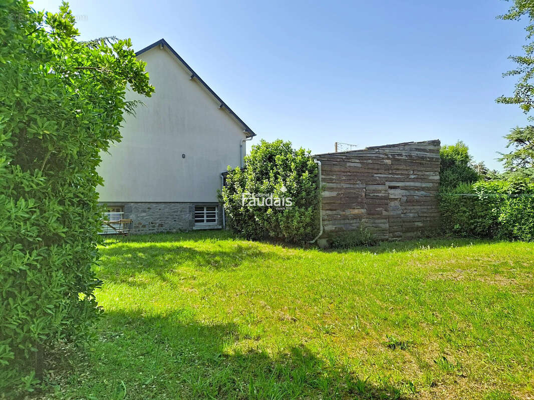 Maison 204 m² à Hauteville-Sur-Mer  - photo 6