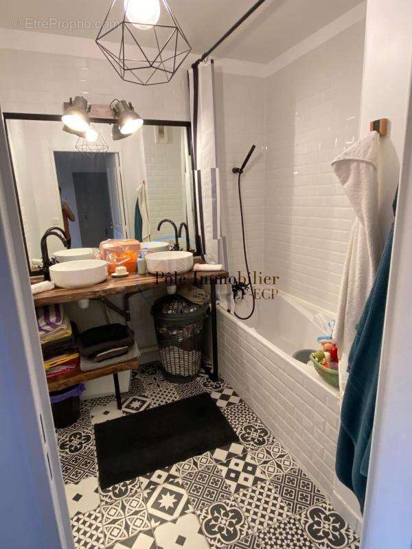 Appartement à MARSEILLE-14E