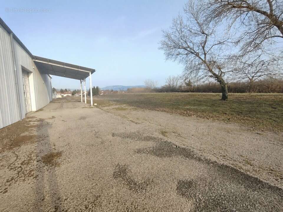 Autre à LES ABRETS