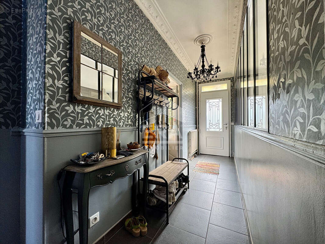 Maison à COMBS-LA-VILLE