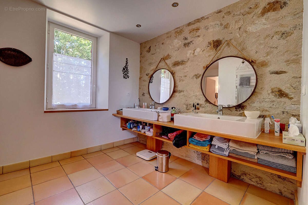 Maison à SAINT-CERE