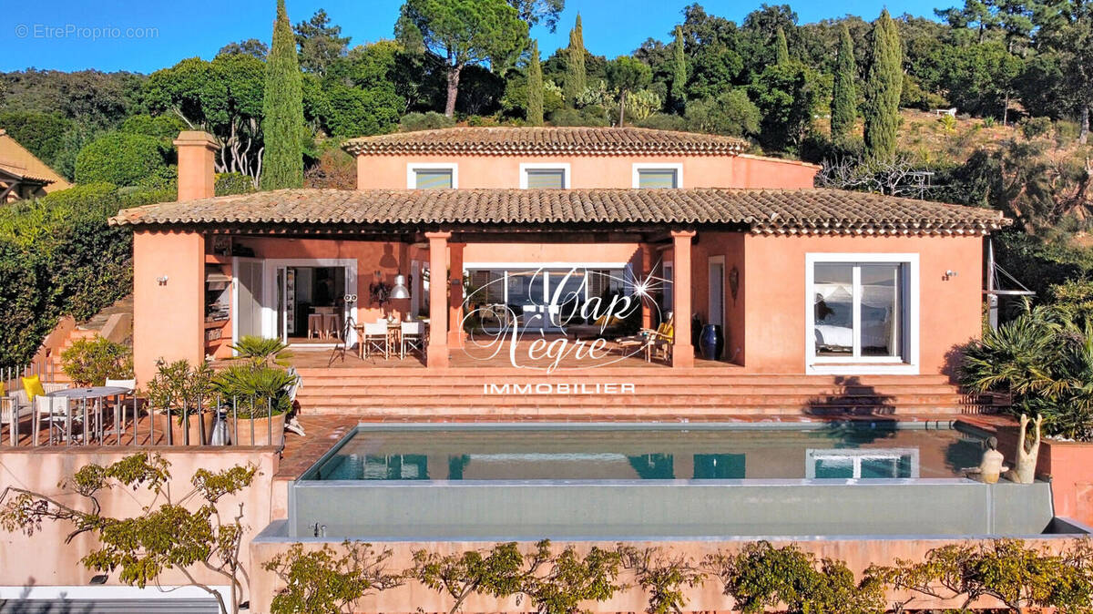 Maison à RAYOL-CANADEL-SUR-MER