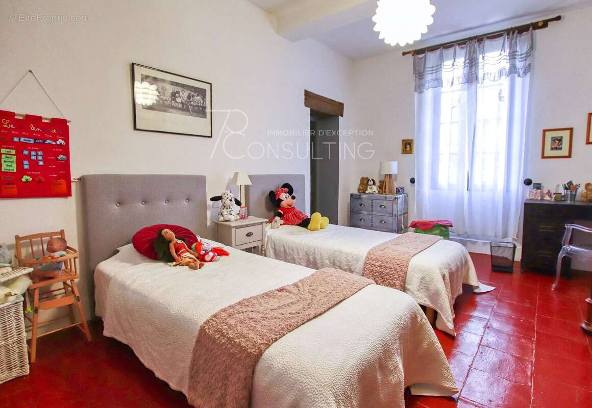 Maison à LISLE-SUR-TARN