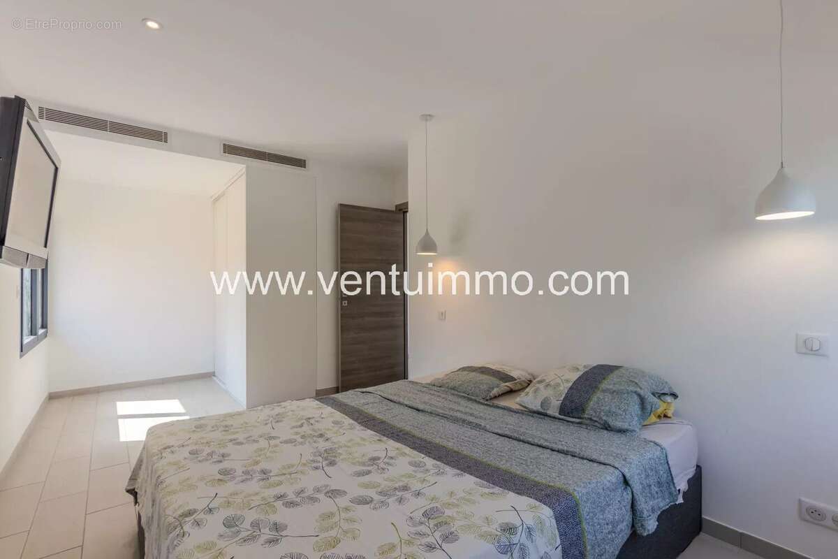 Cannes la bocca villa neuve avec jardin fleuri - photo 13