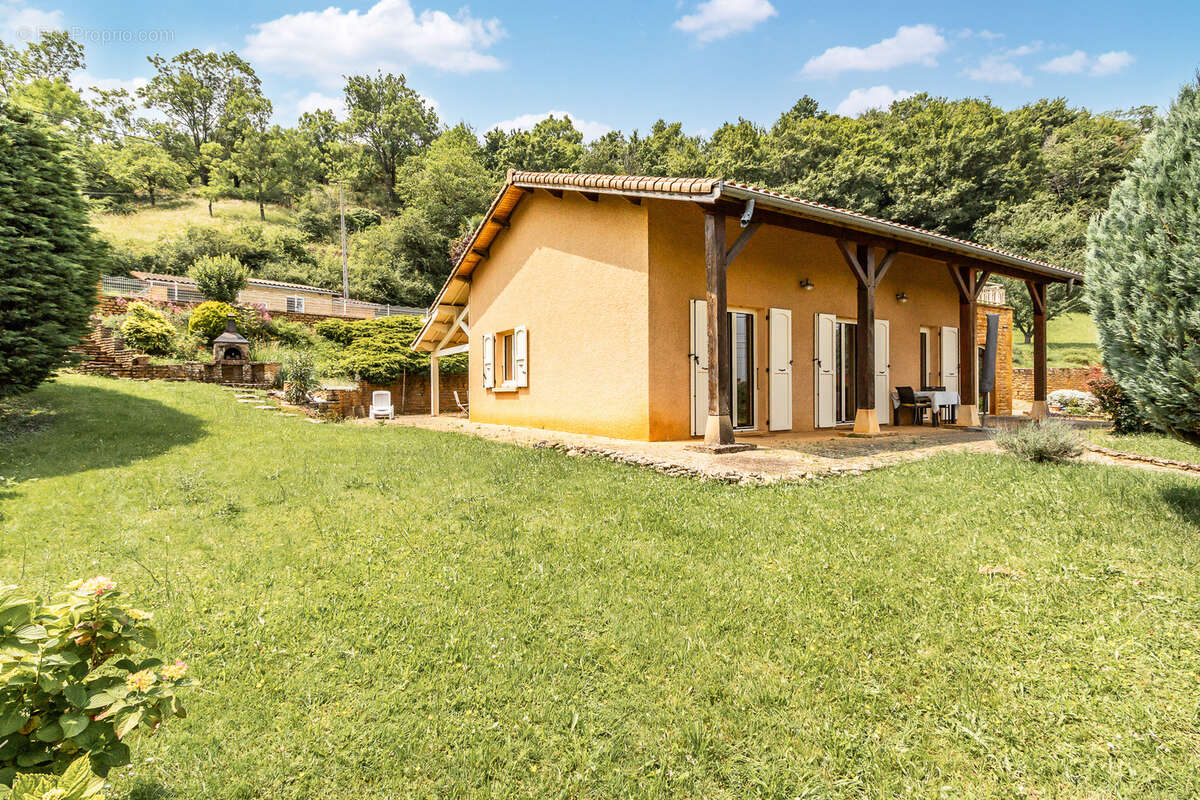 Maison à VILLE-SUR-JARNIOUX