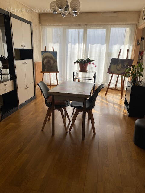 Appartement à GENNEVILLIERS
