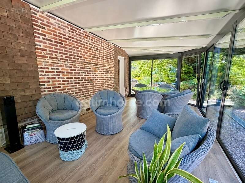 Maison normande de caractère de 162m² avec dépendances, 6 pièces, 3 chambres, plan d'eau et parc paysager - CERNAY (14290) - photo 8