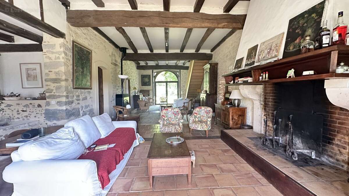 Maison à SAINT-LON-LES-MINES