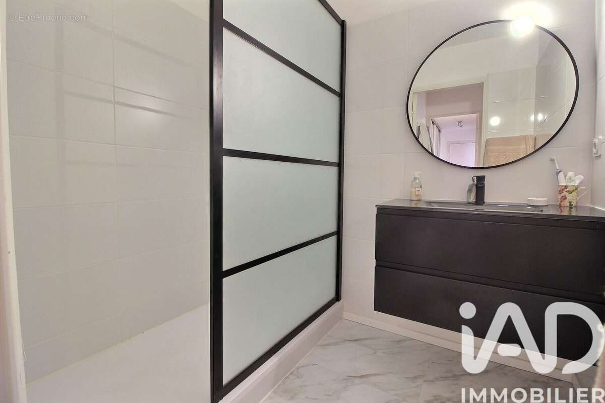 Photo 8 - Appartement à PLAN-DE-CUQUES