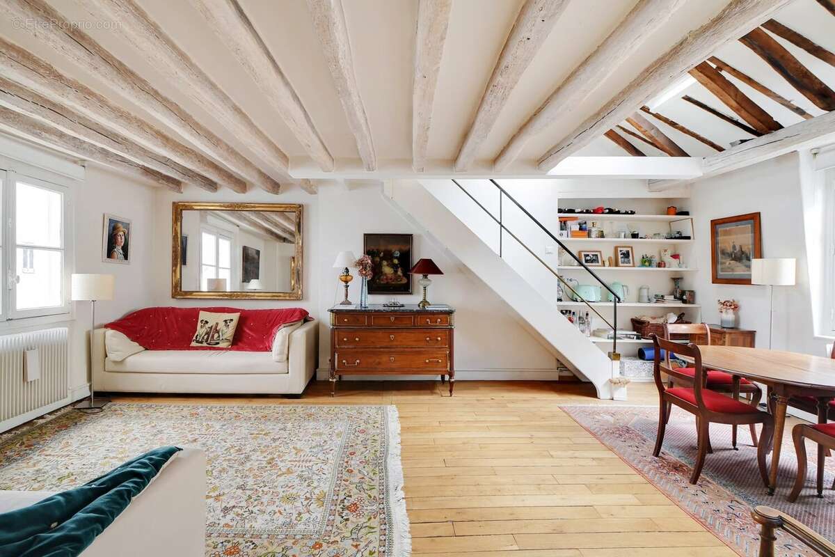 Appartement à PARIS-7E