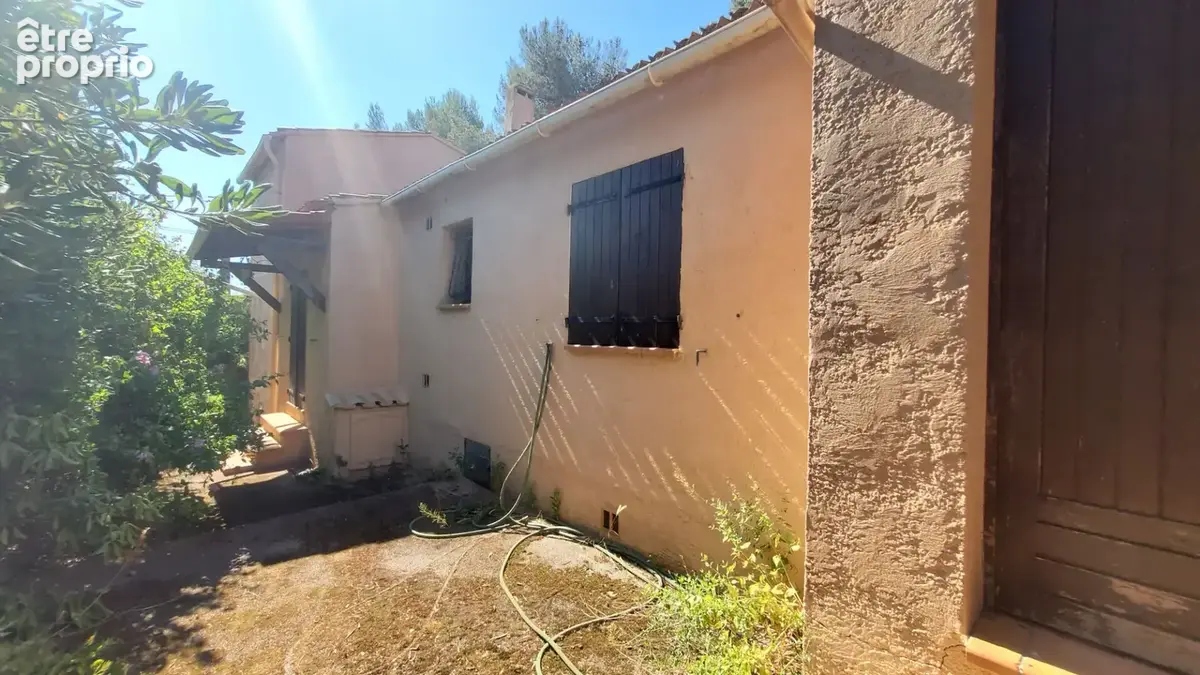 A VENDRE La Seyne Sur Mer Fabregas, VILLA  4 pièce(s) 111.5m2 de plain pied  AVEC GARAGE ET JARDIN - photo 4