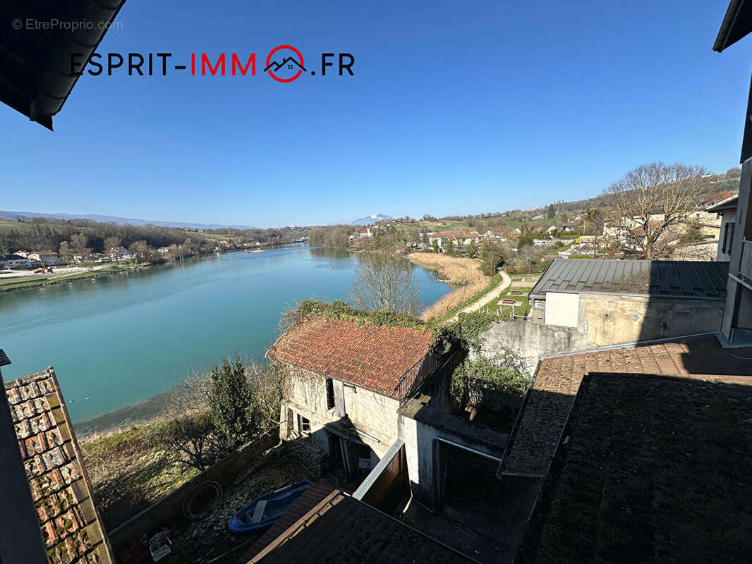 Appartement à SEYSSEL