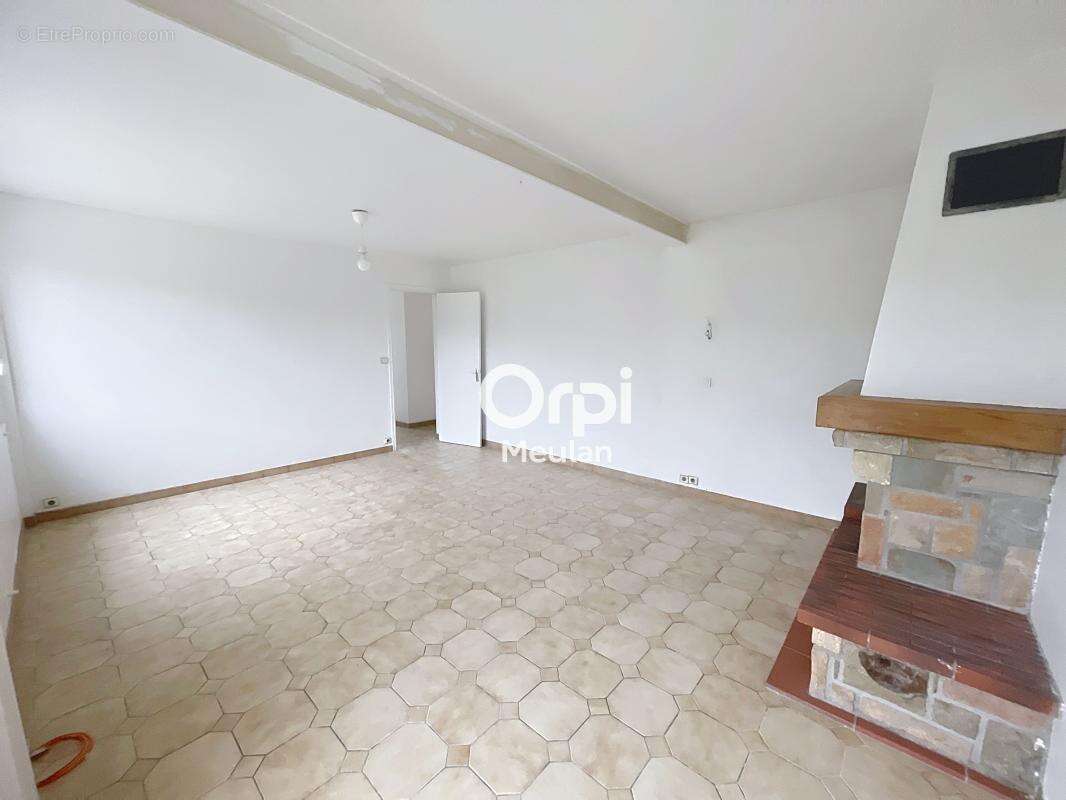 Maison à LES MUREAUX