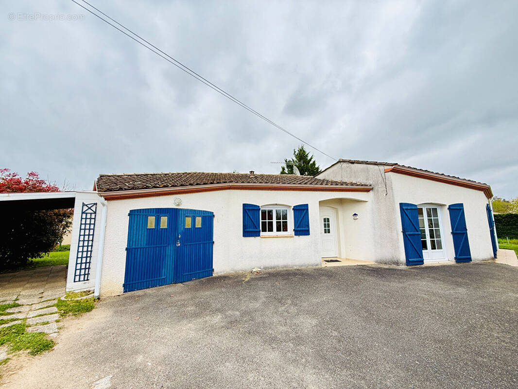 Maison à SAINT-SYLVESTRE-SUR-LOT