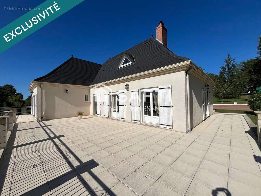 Maison 175 m² à Drevant  - photo 7