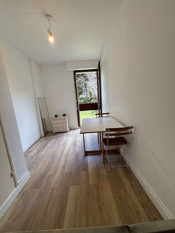 Appartement Maisons Laffitte 1 pièce(s) 12.55 m2 / - photo 3