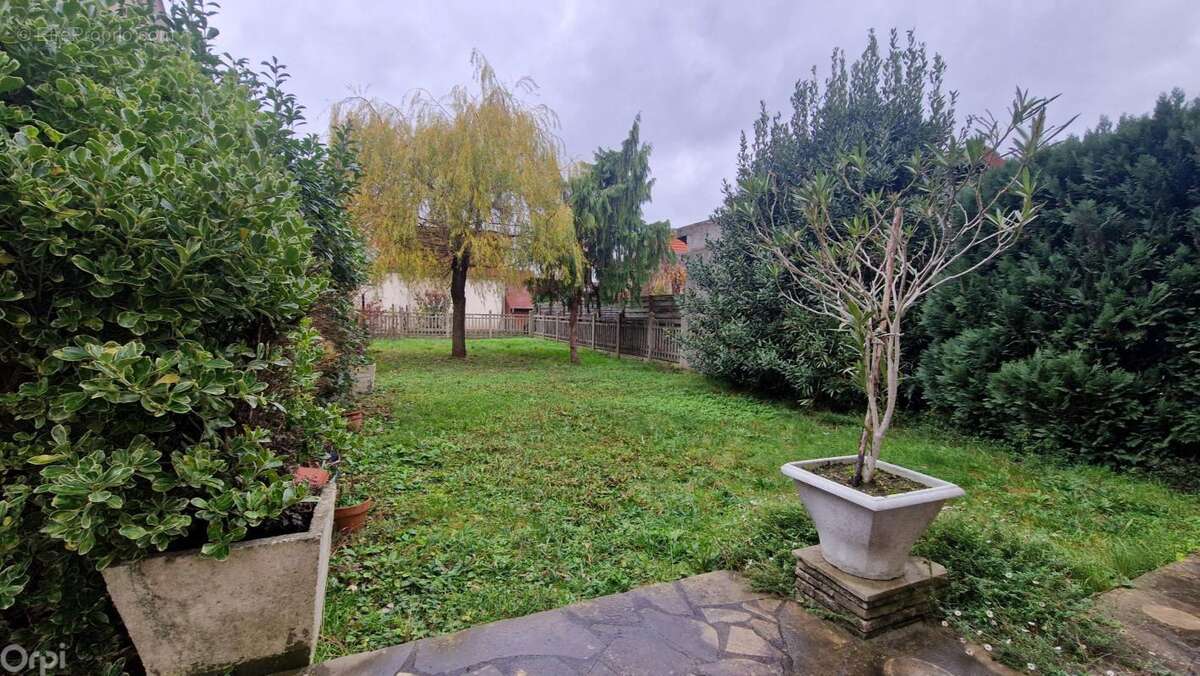 Maison à NEUILLY-SUR-MARNE