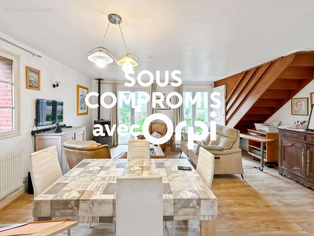 Maison à LA CAPELLE-LES-BOULOGNE