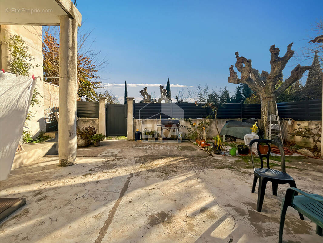 Appartement à MARSEILLE-12E