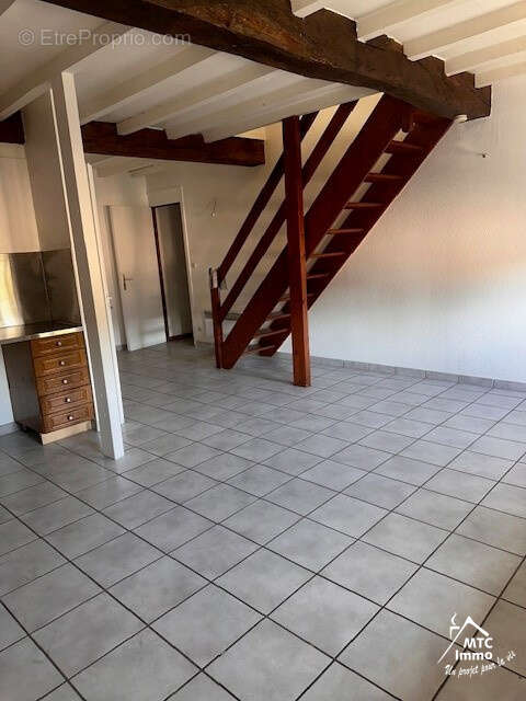Appartement à LOYETTES