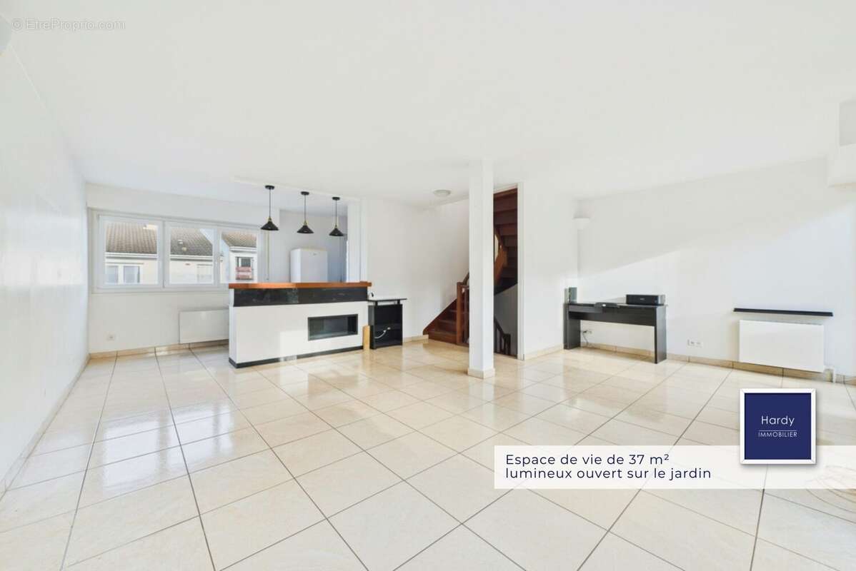 Maison à OSNY