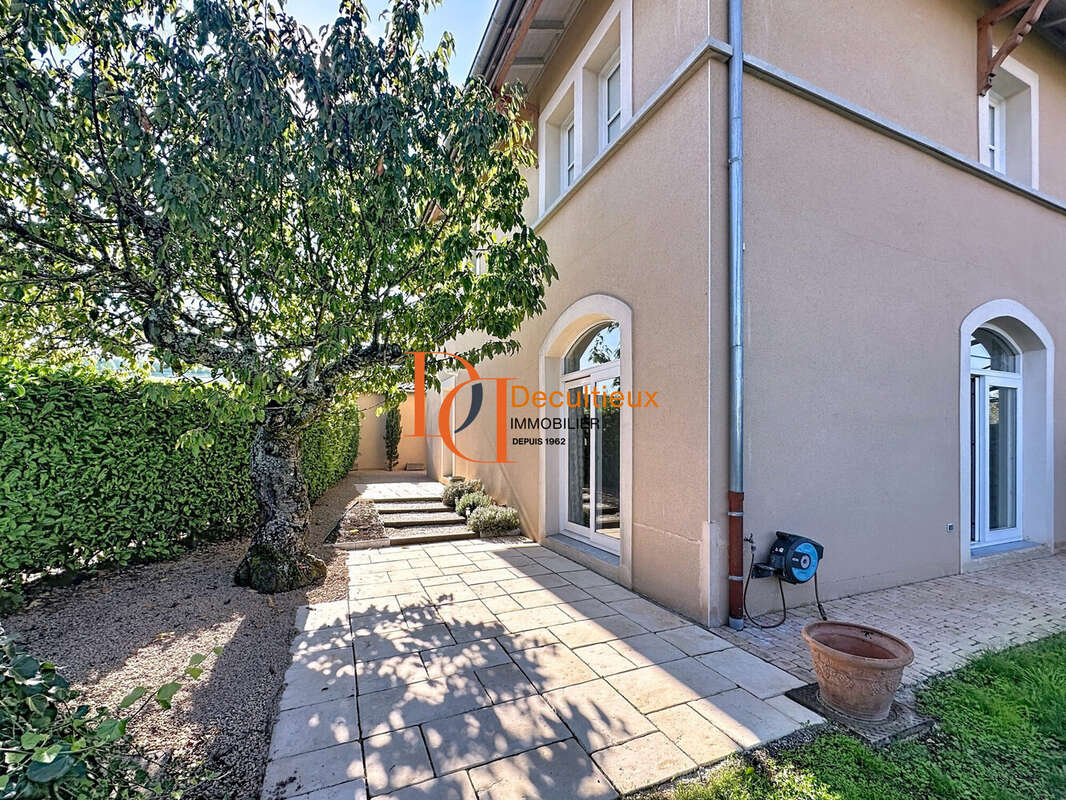 Maison à LACHASSAGNE