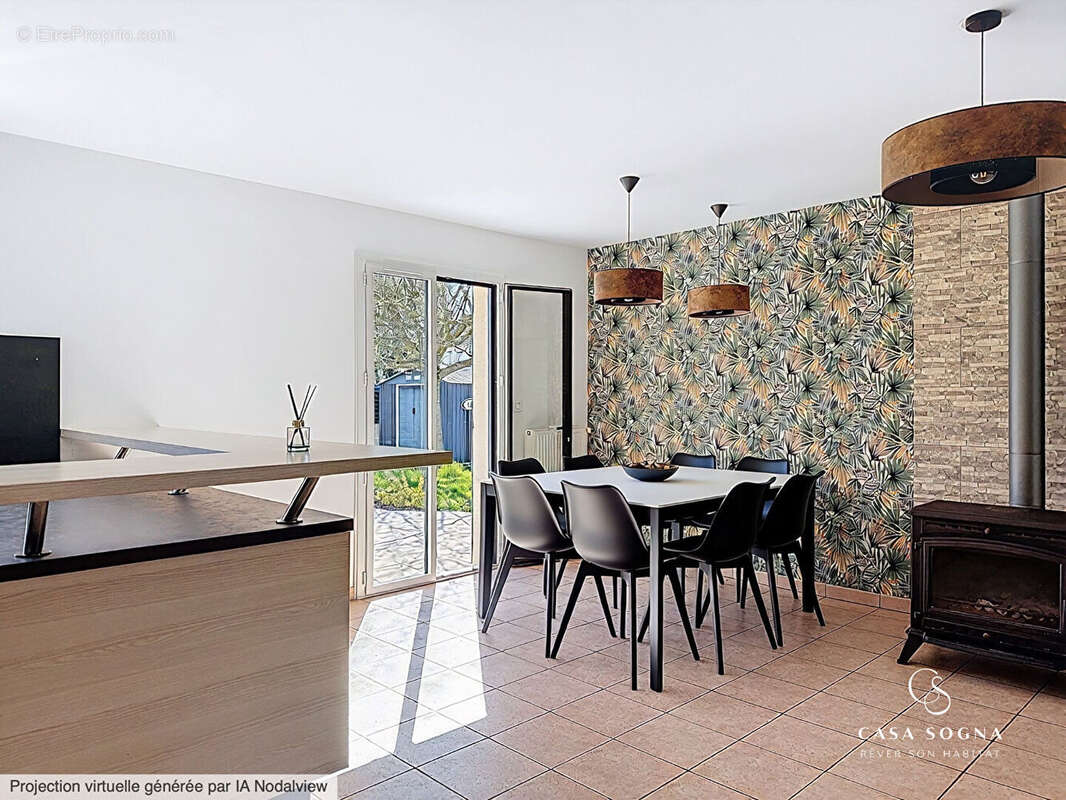 Maison à LEYMENT