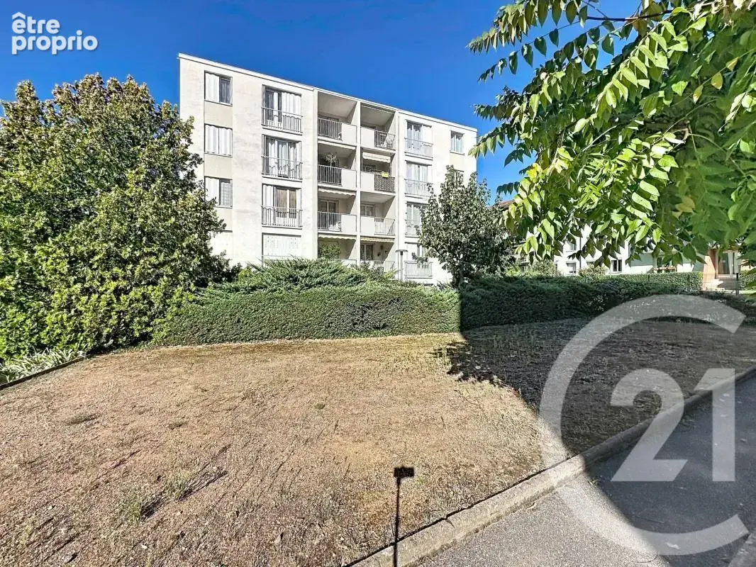 Appartement 6 pièces 98 m² à vendre à Tassin-La-Demi-Lune (69160) - photo 2
