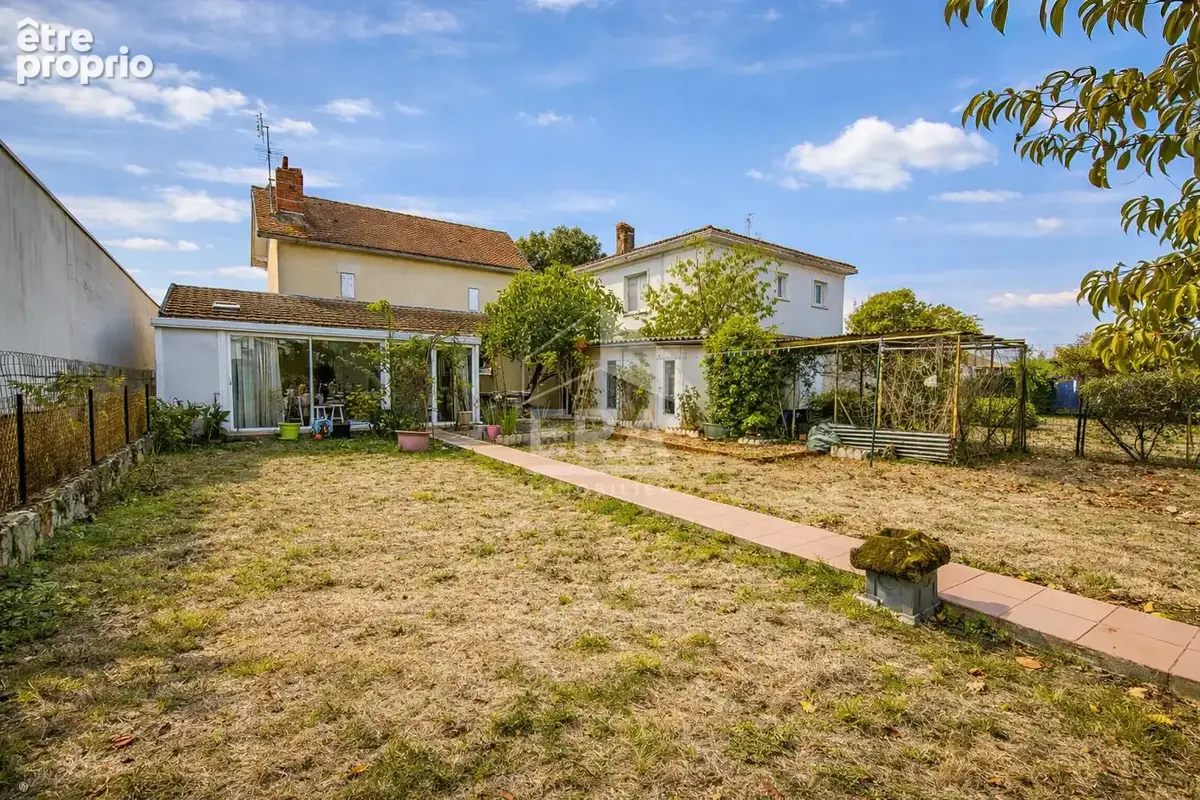Investisseurs : Maison proche toutes commodités avec locataire en place - photo 2