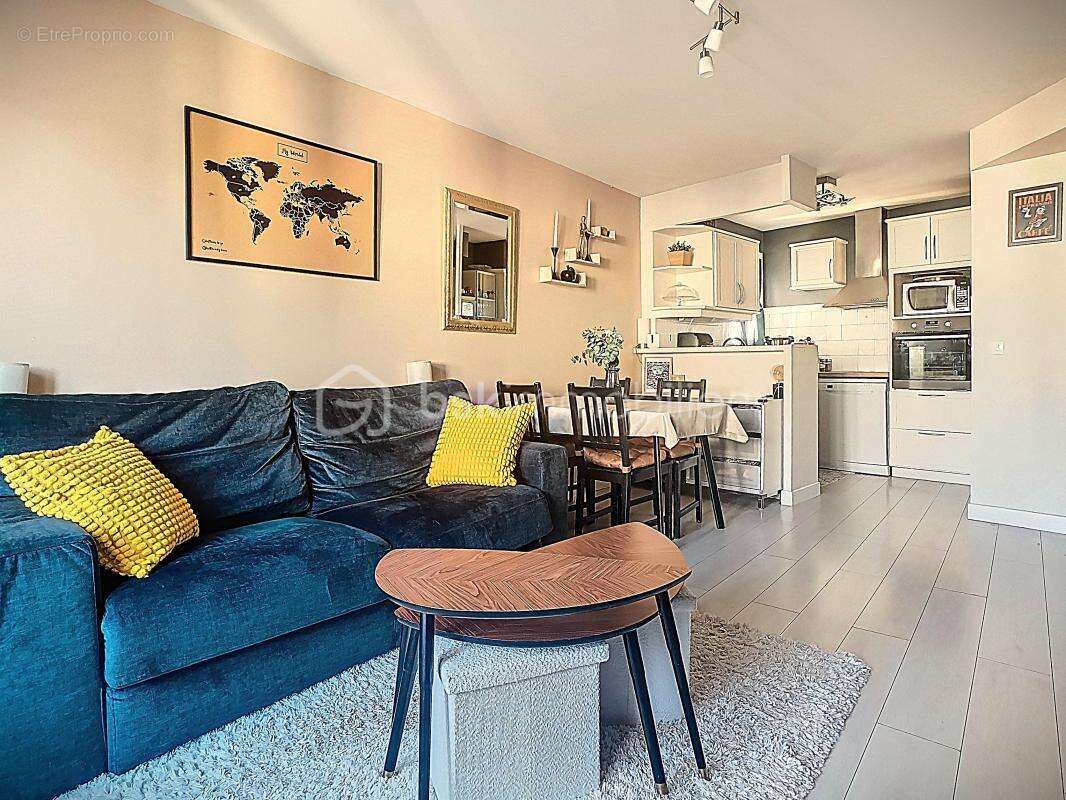 Appartement à BAILLY-ROMAINVILLIERS