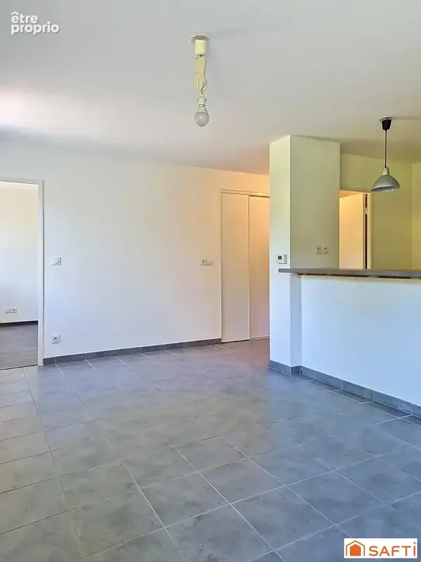Photo 1 - Appartement à NEUVILLE-SUR-SAONE