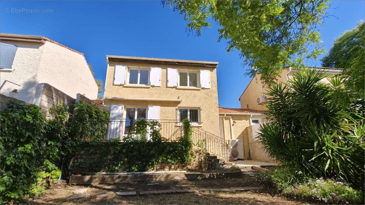 Maison à NIMES