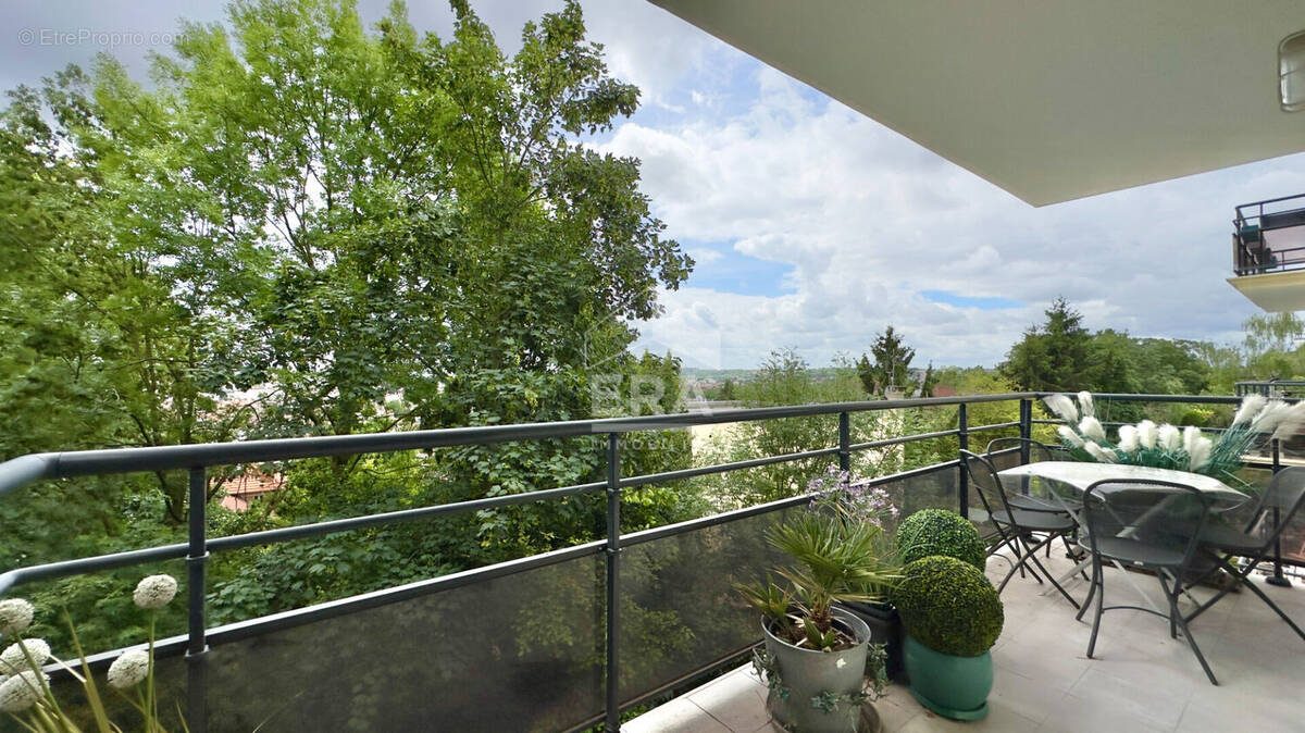 Appartement à JUVISY-SUR-ORGE
